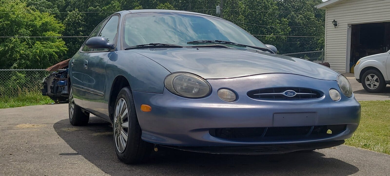 Read more about the article ***SOLD***1999 Ford Taurus SE***SOLD***